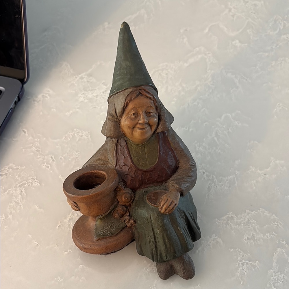 Thomas Clark Jackie B Quick gnome